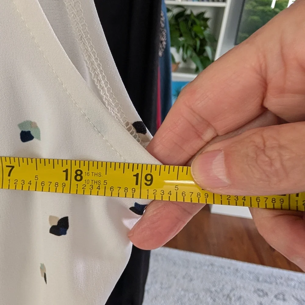 White Polka Dot Sleeveless Top - Picture 6 of 7